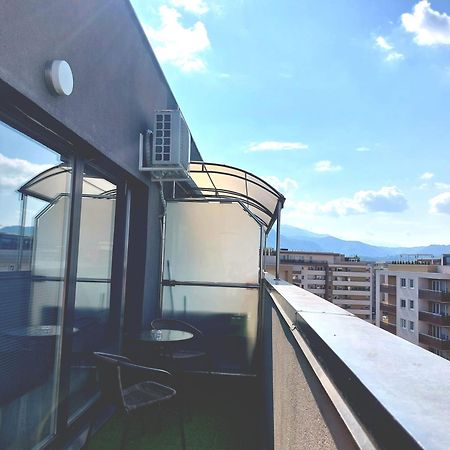 Giorgia And Ary Apartment Brasov Bagian luar foto