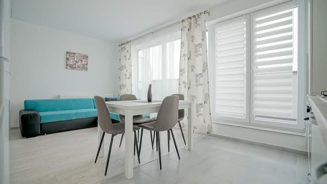 Giorgia And Ary Apartment Brasov Bagian luar foto
