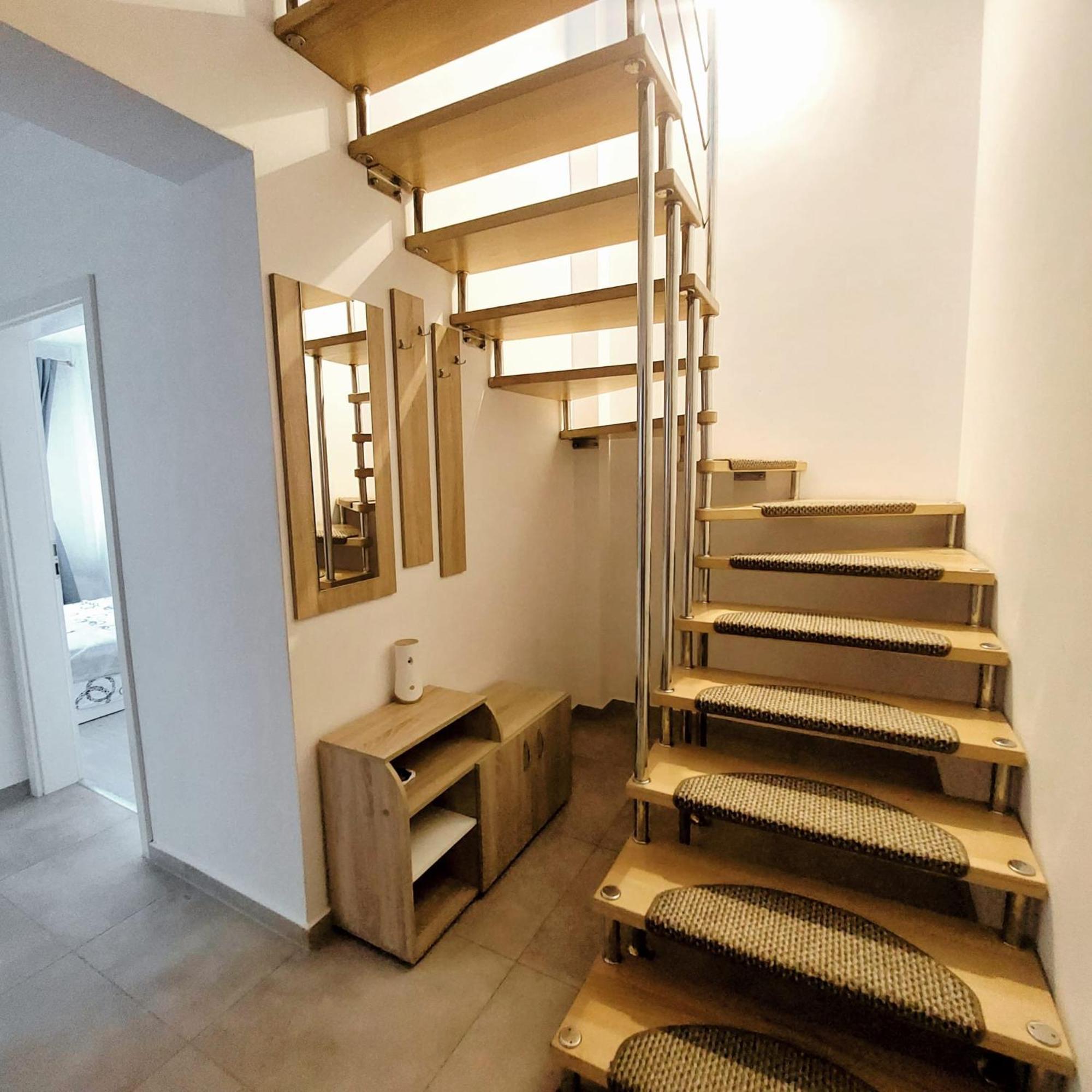 Giorgia And Ary Apartment Brasov Bagian luar foto